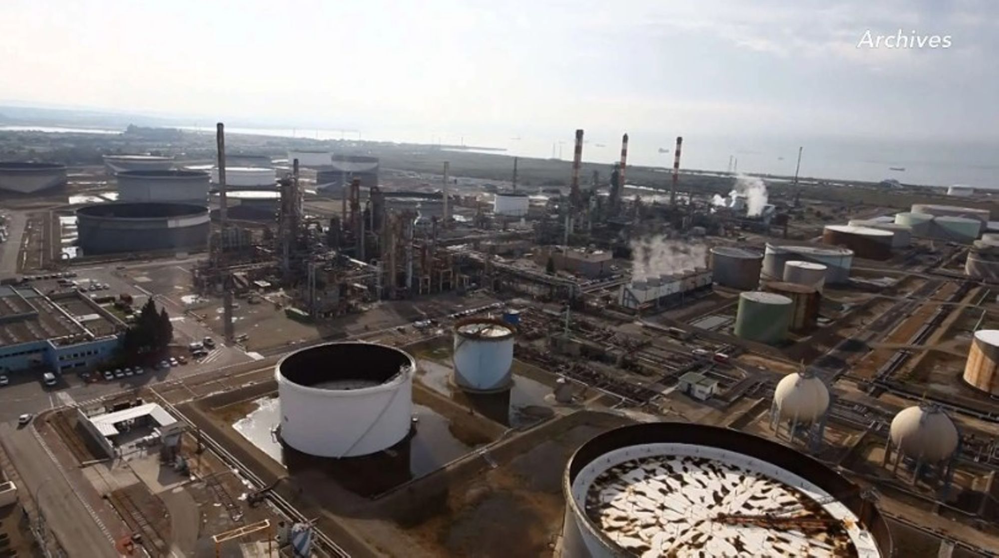 Étang de Berre : comment le "Dispositif Réponses" brise la glace entre industriels et habitants face à la pollution