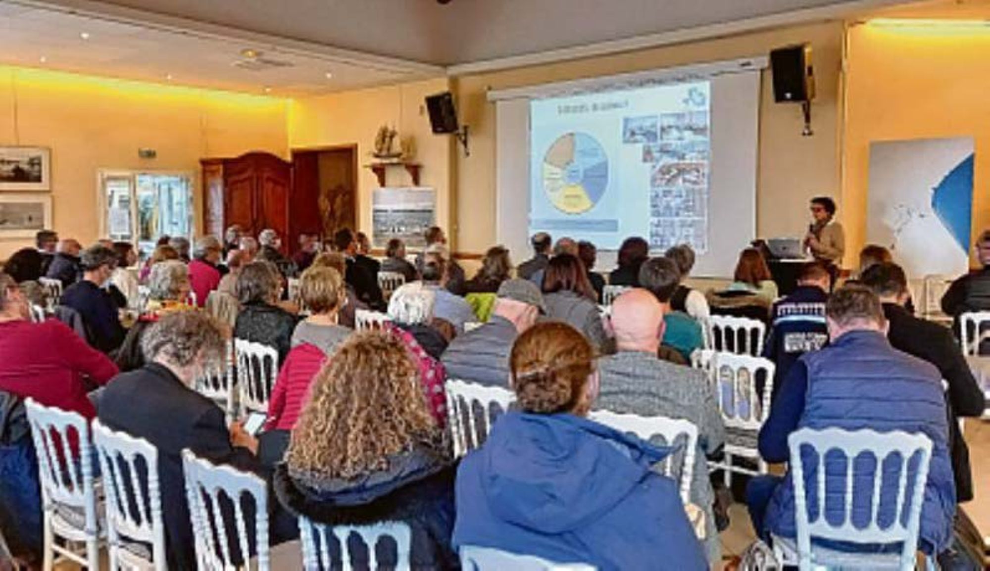 "RÉPONSES" rend des comptes